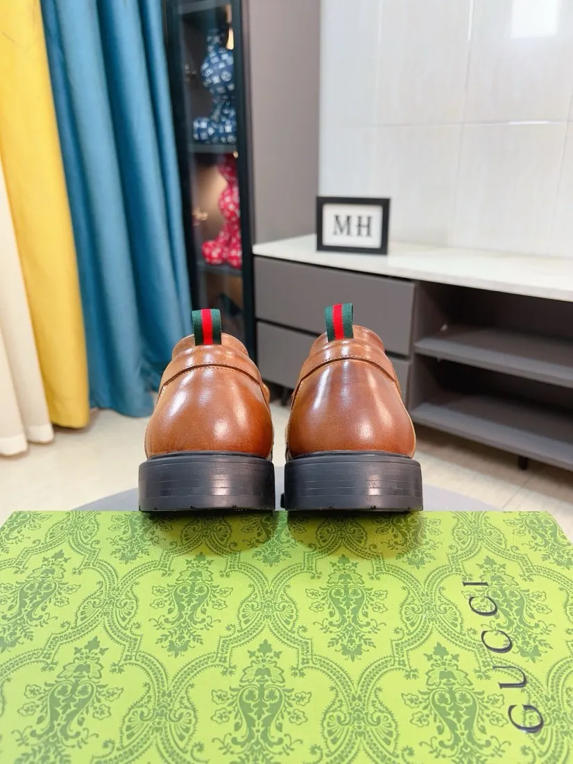 Men's shoes 💰500🌹🌹[GUCCI Gucci] A new style of formal men's leather shoes is coming ~ The original quality upper is made of Italian cowhide➕The leather is soft and delicate, comfortable and soft. The top layer of genuine leather, rubber wear-resistant outsole, the shoe shape is dignified and domineering, and the luxury charm is not concealed! The natural and free nouveau riche leads the trend. Code number: 38-44